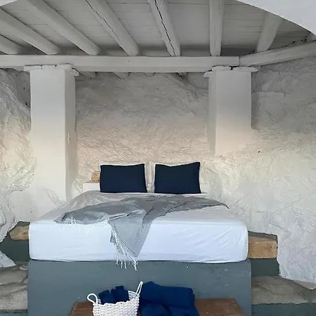 Windhouses * Serifos Town