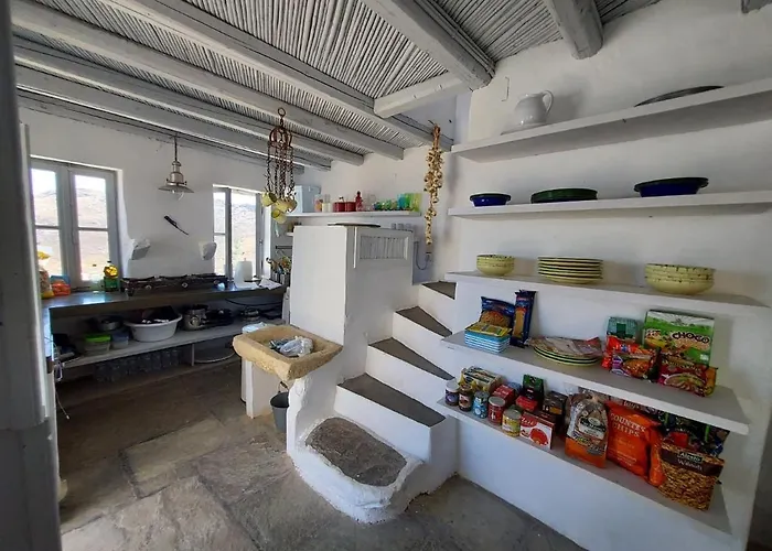 Windhouses * Serifos Town